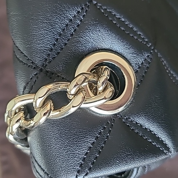 Kate Spade Quilted Black Shoulder Bag with Gold Chain - Picture 11 of 11